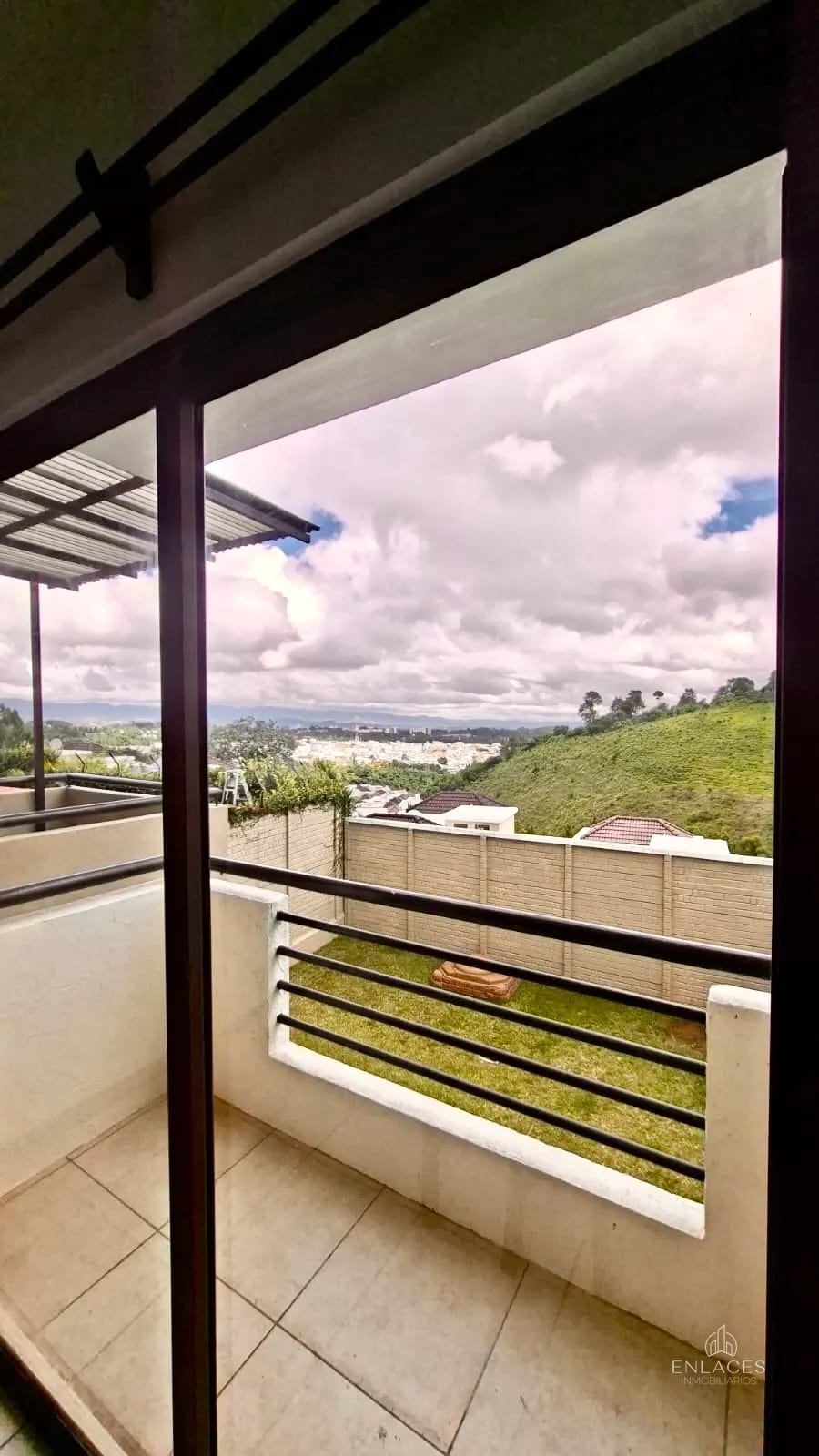 Zona 16 • Casa en Renta/Venta • Vistas de San Isidro — Casa en Alquiler en Vistas de San Isidro, Zona 16, Guatemala, Ciudad — foto 17 de 17