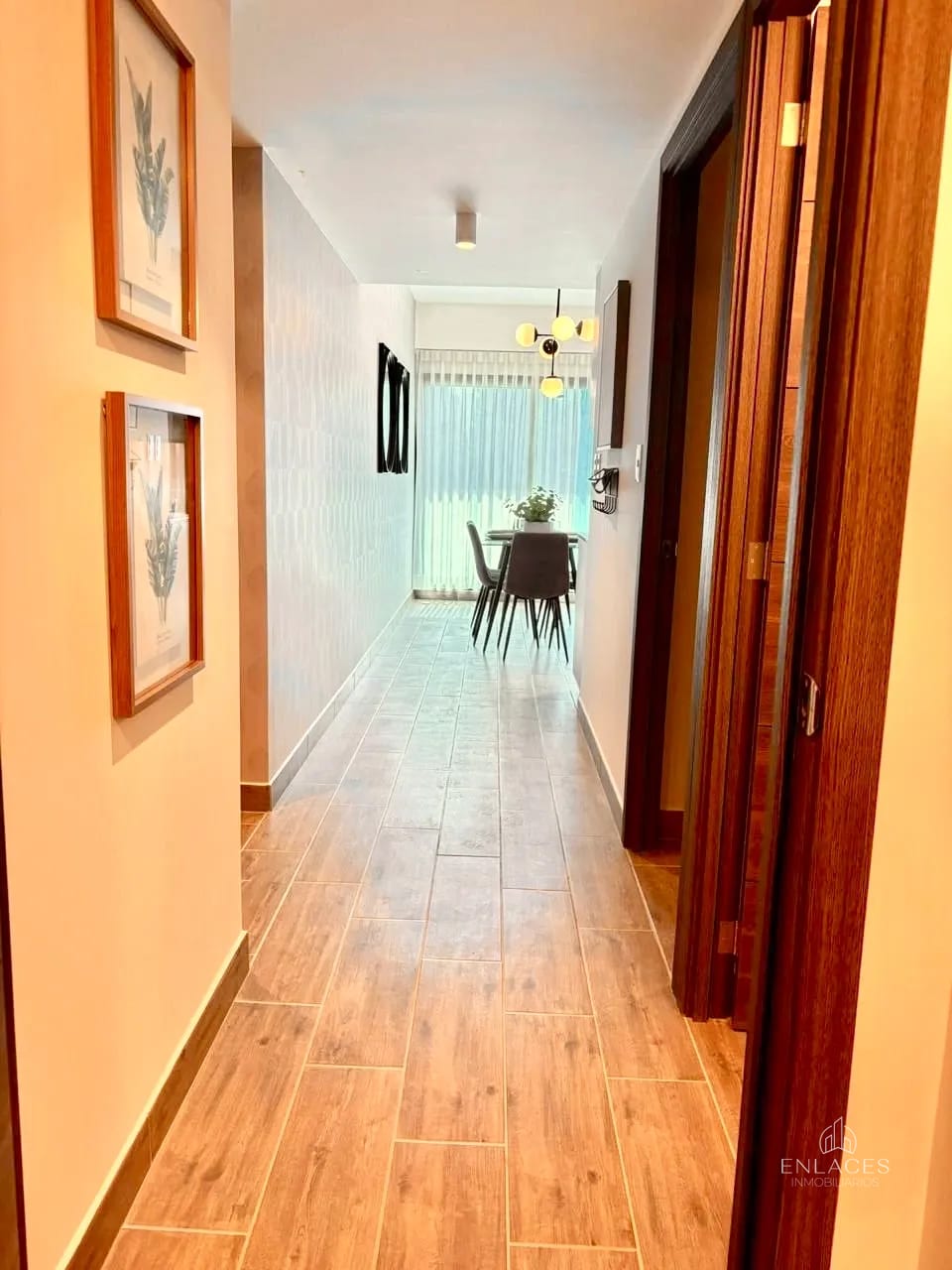 Zona 4 • Apartamento en Renta • Edificio Modra — Apartamento en Alquiler en Modra, Zona 4, Guatemala, Ciudad — foto 7 de 11