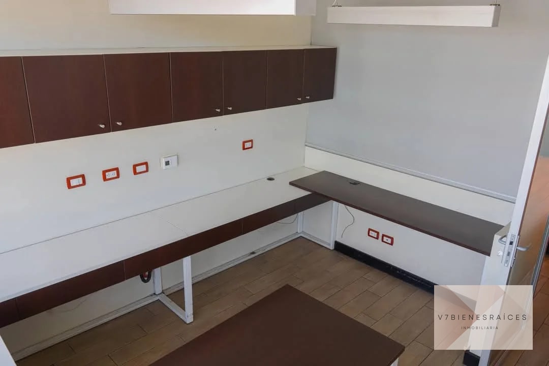 RENTA DE CLÍNICA U OFICINA - 6