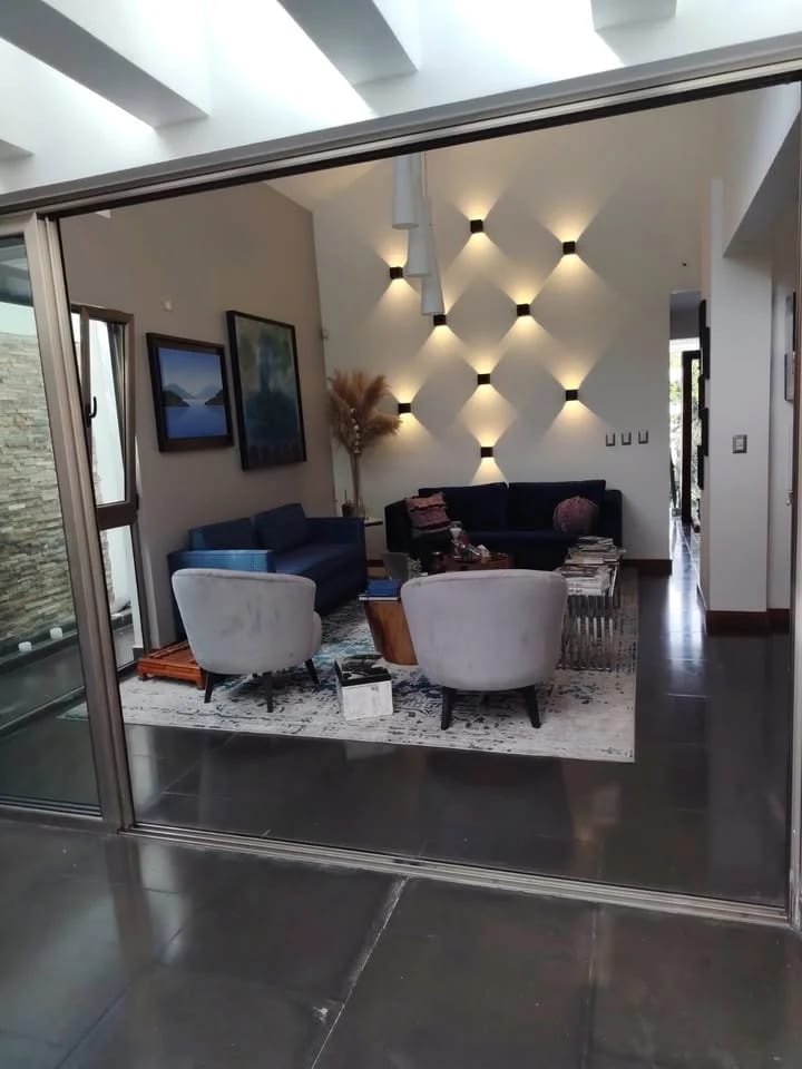 LUJOSA CASA KM 14 CARRETERA A EL SALVADOR EN VENTA — Casa en Venta en Carretera a El Salvador, Guatemala, Ciudad — foto 5 de 13