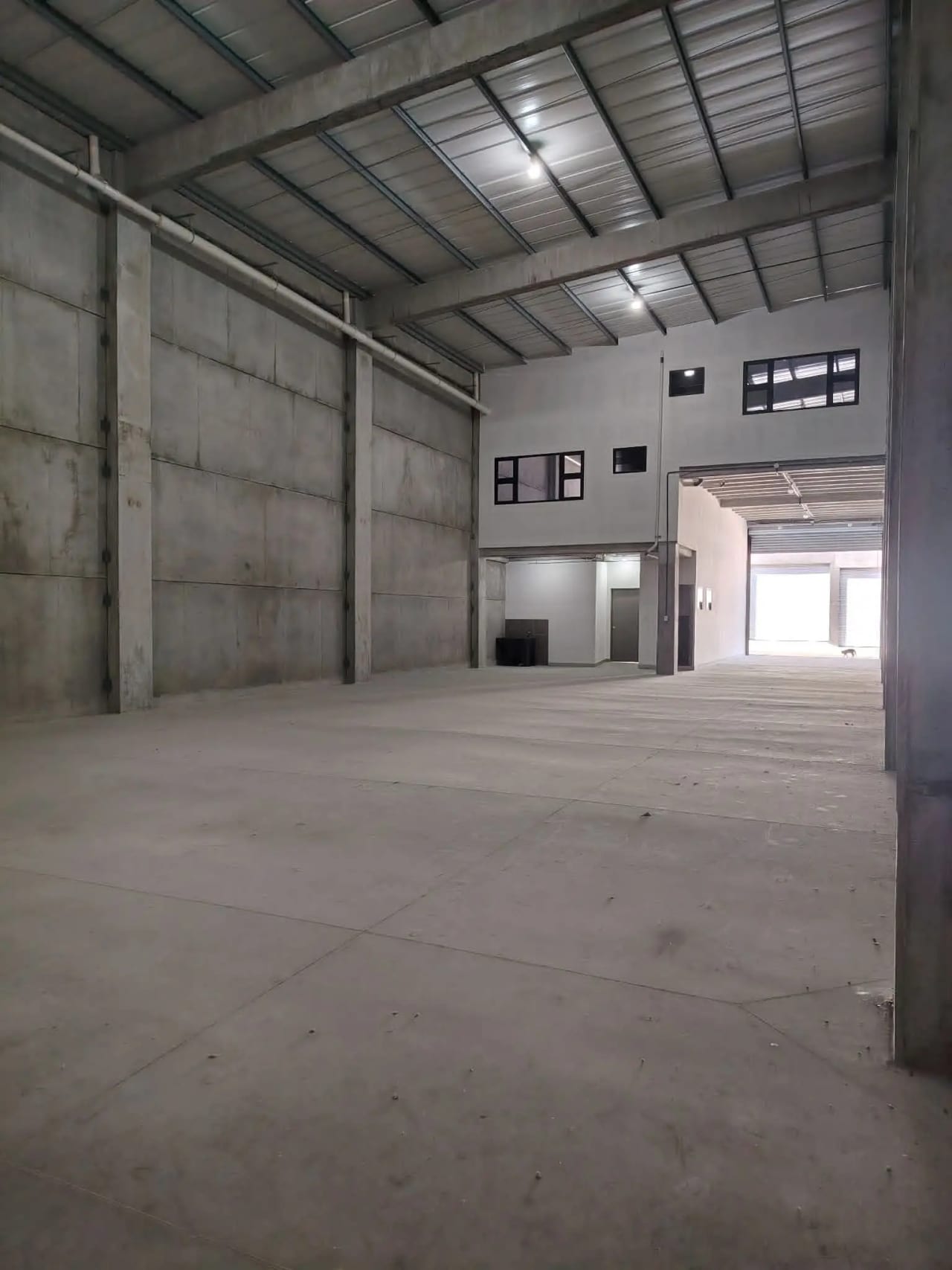 OFIBODEGA CALZADA LA PAZ EN RENTA — Bodega / Ofibodega en Venta en Zona 5, Guatemala, Ciudad — foto 8 de 14