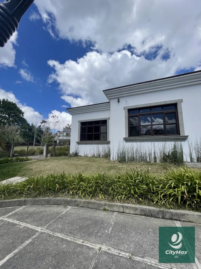 CASA EN VENTA Y/O RENTA - CARRETERA A EL SALVADOR - 4