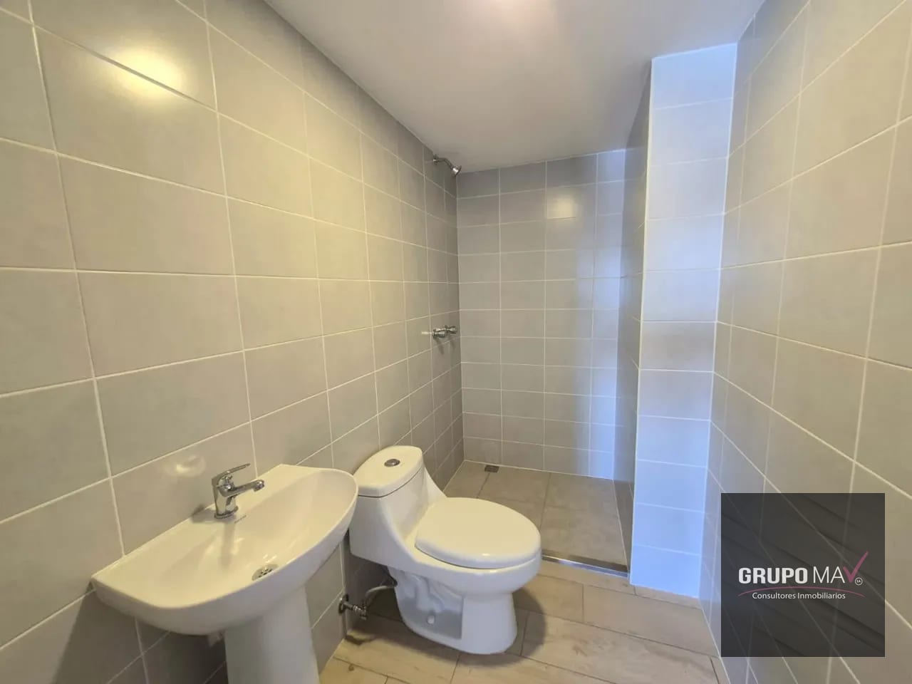 Apartamento Zona 12 Edificio Armonía — Apartamento en Alquiler en Armonía, Zona 12, Guatemala, Ciudad — foto 6 de 10