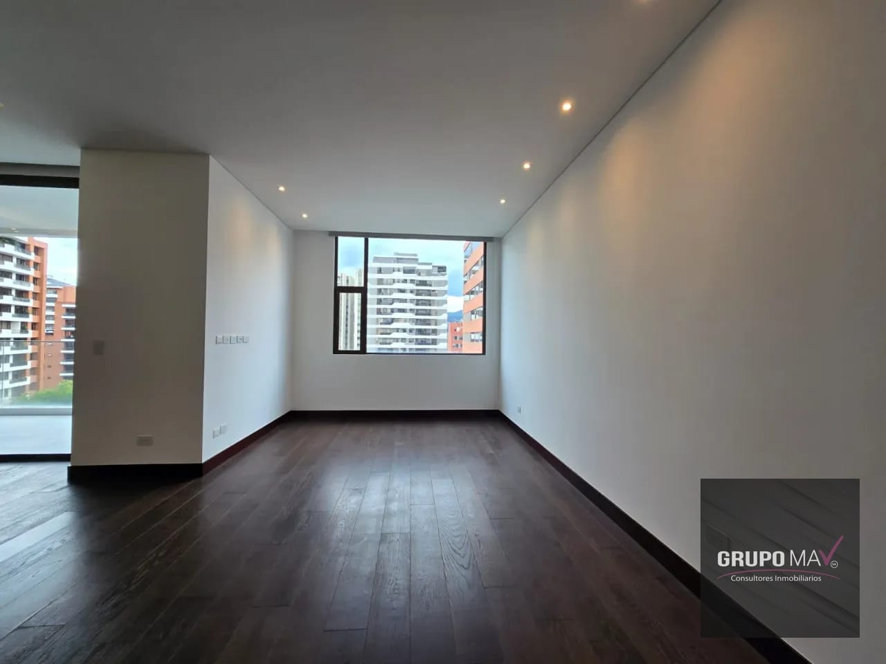 Apartamento Zona 14 Edificio Echo — Apartamento en Alquiler en Echo, Zona 14, Guatemala, Ciudad — foto 4 de 10