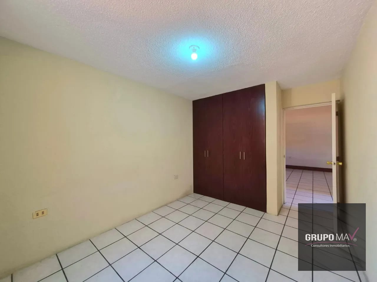 Casa Residencial Bosques de San Nicolas, Mixco Zona 4 — Casa en Venta en Bosques de San Nicolás, Zona 4 Mixco, Guatemala, Ciudad — foto 6 de 15