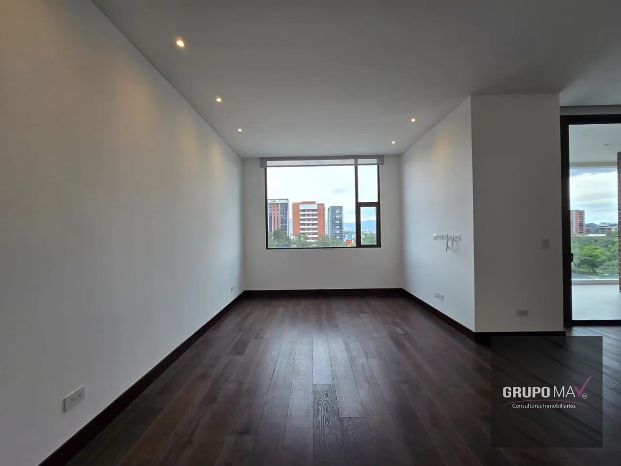 Apartamento Zona 14 Edificio Echo — Apartamento en Alquiler en Echo, Zona 14, Guatemala, Ciudad — foto 4 de 9