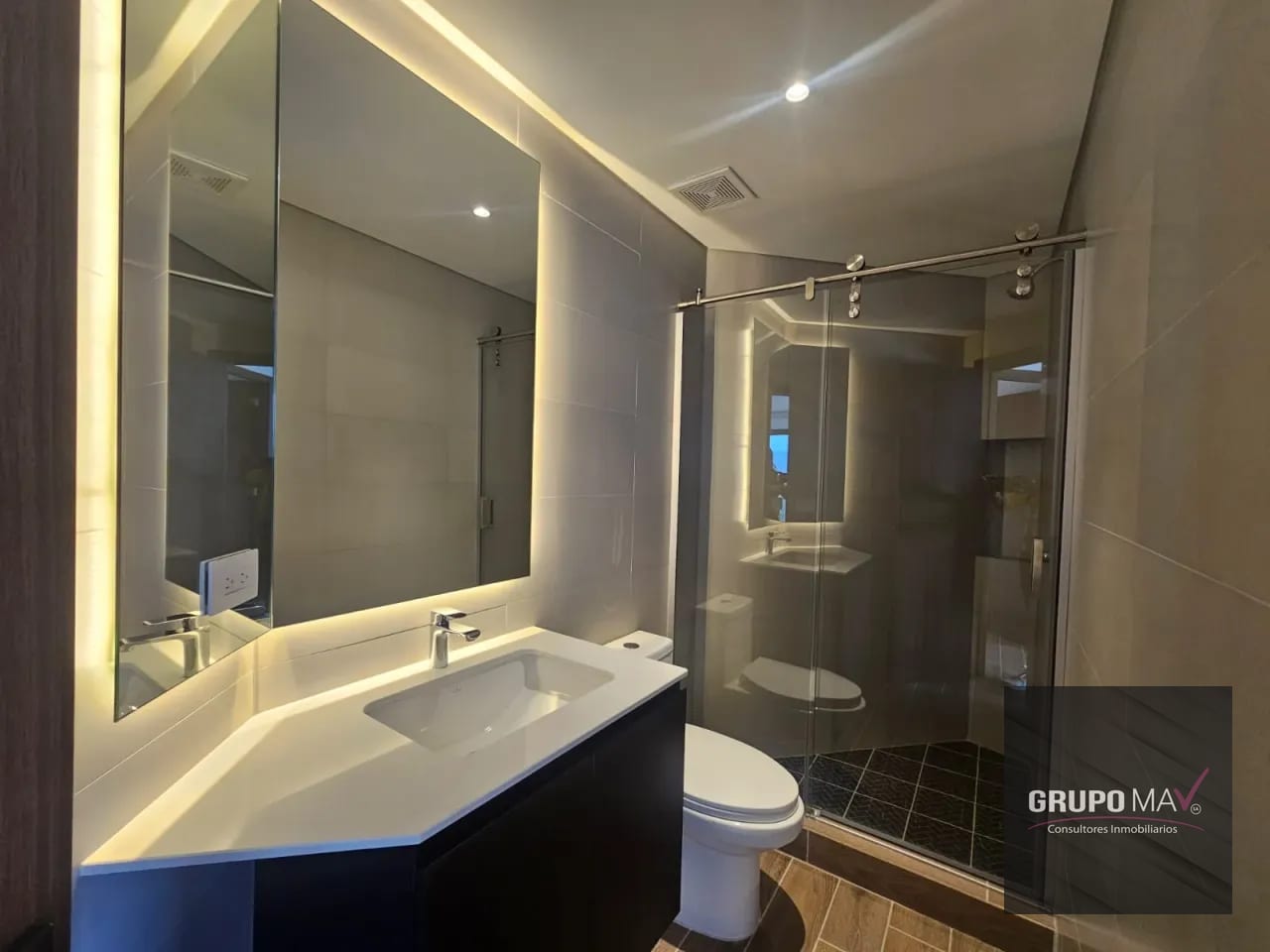 Apartamento Zona 4 Edificio Séptimo — Apartamento en Alquiler en Séptimo, Zona 4, Guatemala, Ciudad — foto 4 de 6