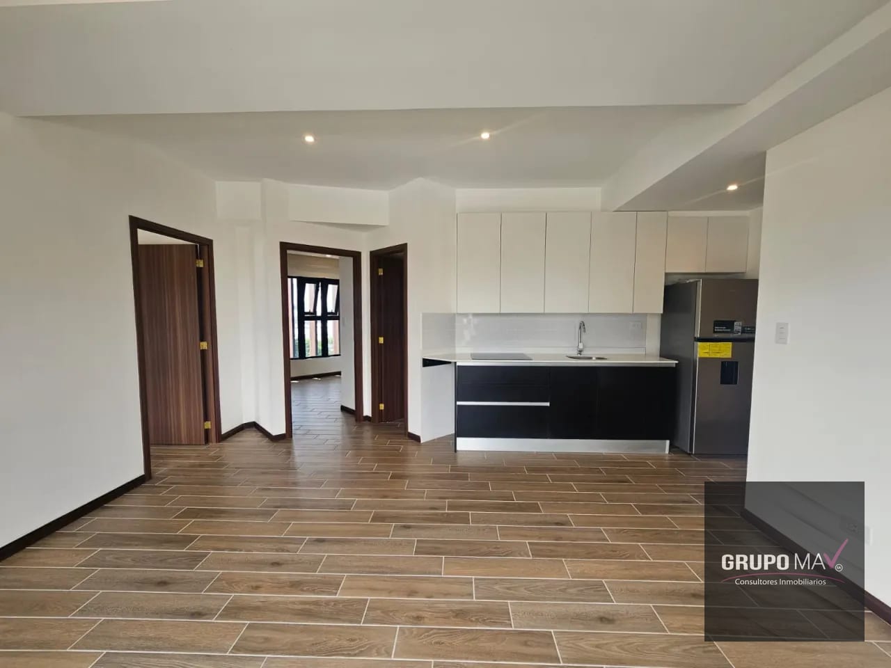 Apartamento Zona 4 Edificio Séptimo — Apartamento en Alquiler en Séptimo, Zona 4, Guatemala, Ciudad — foto 1 de 6