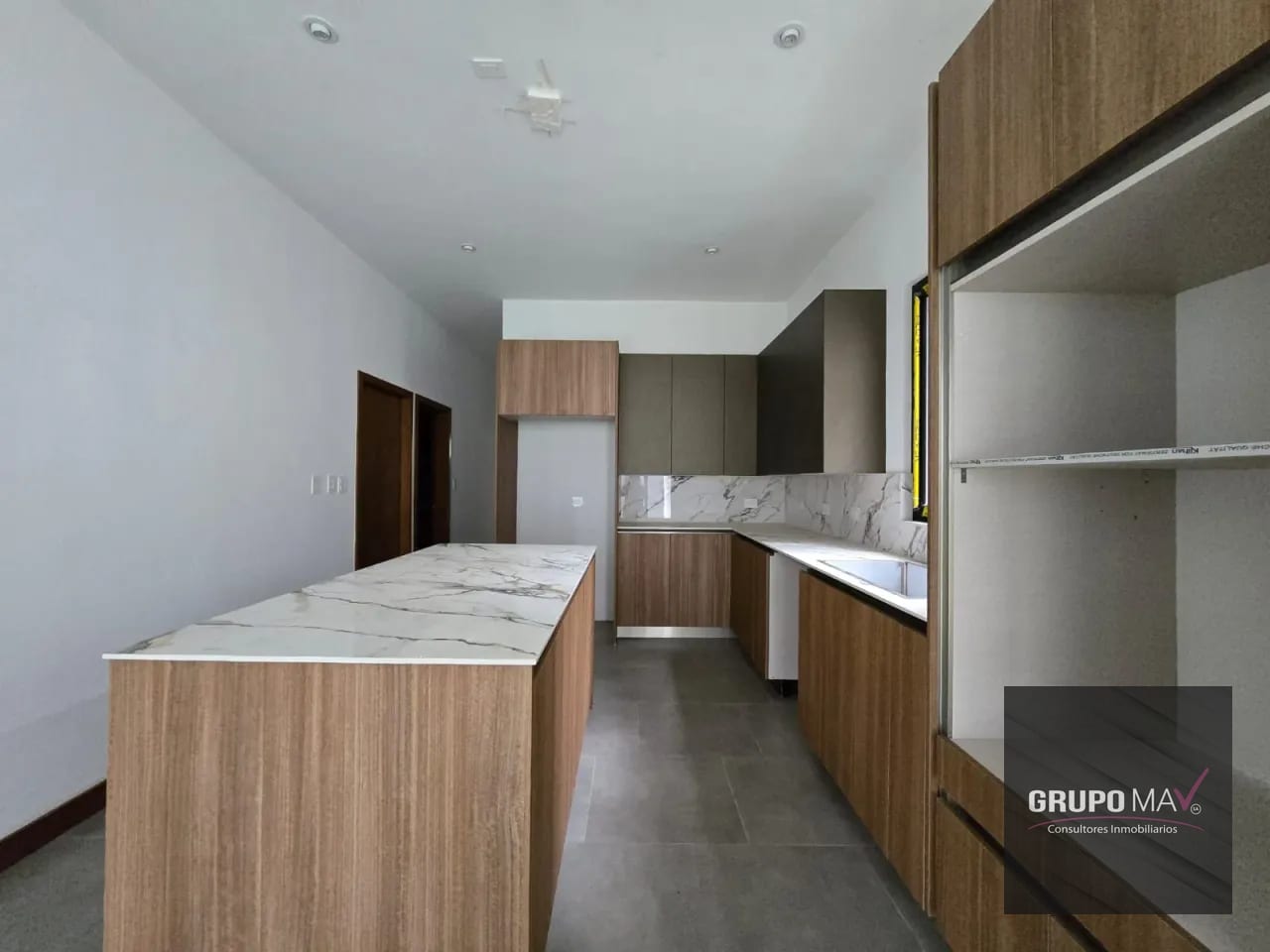 Casa CAES Km. 12.5 Santa Rosalía – Cond. La Reserva — Casa en Venta en km 11-15, Carretera a El Salvador, Guatemala, Ciudad — foto 6 de 17