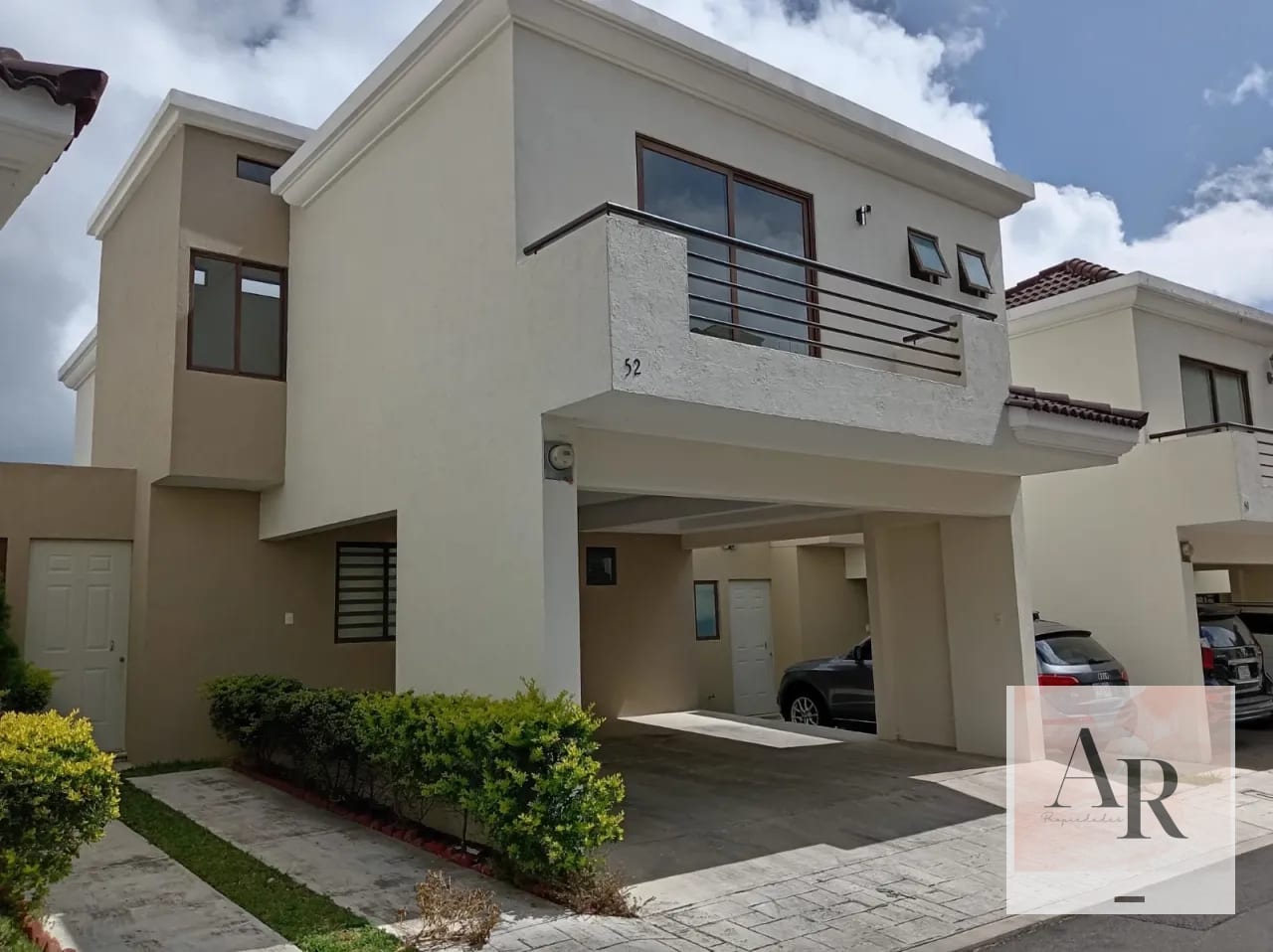 Casa en venta/renta zona 16 — Casa en Venta en Vistas de San Isidro, Zona 16, Guatemala, Ciudad — foto 1 de 7