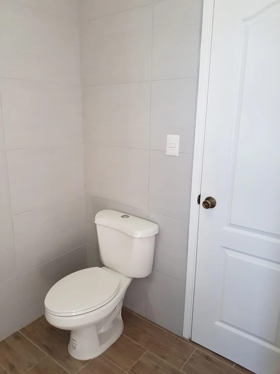 Apto en renta en SANTORINI zona 14 — Apartamento en Alquiler en Santorini, Zona 14, Guatemala, Ciudad — foto 7 de 8