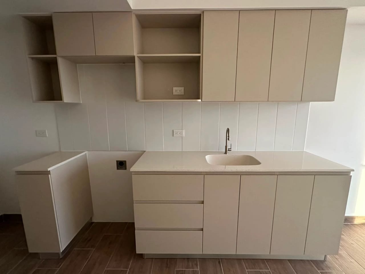 Apto para estrenar en MODRA zona 4 — Apartamento en Alquiler en Modra II, Zona 4, Guatemala, Ciudad — foto 2 de 17
