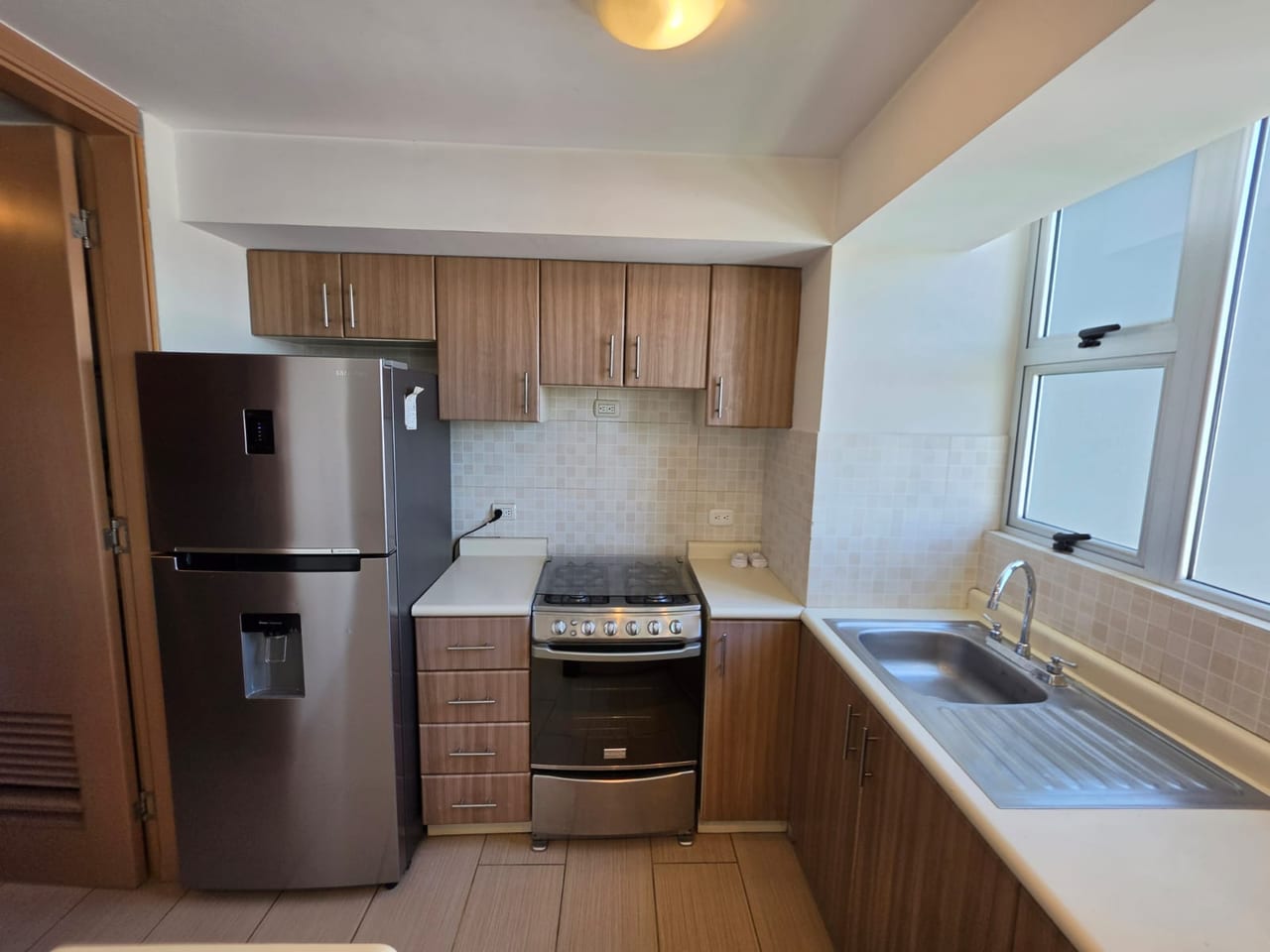 Apto en Renta en Condado La Villa zona 14 — Apartamento en Alquiler en Condado La Villa, Zona 14, Guatemala, Ciudad — foto 1 de 16