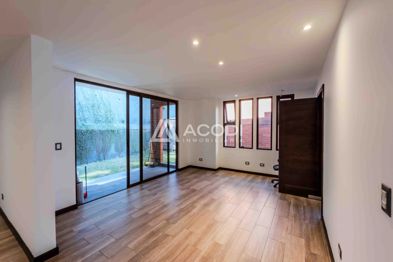 Casa en San Miguel Buena Vista — Casa en Venta en Santa Catarina Pinula, Guatemala, Ciudad — foto 1 de 11