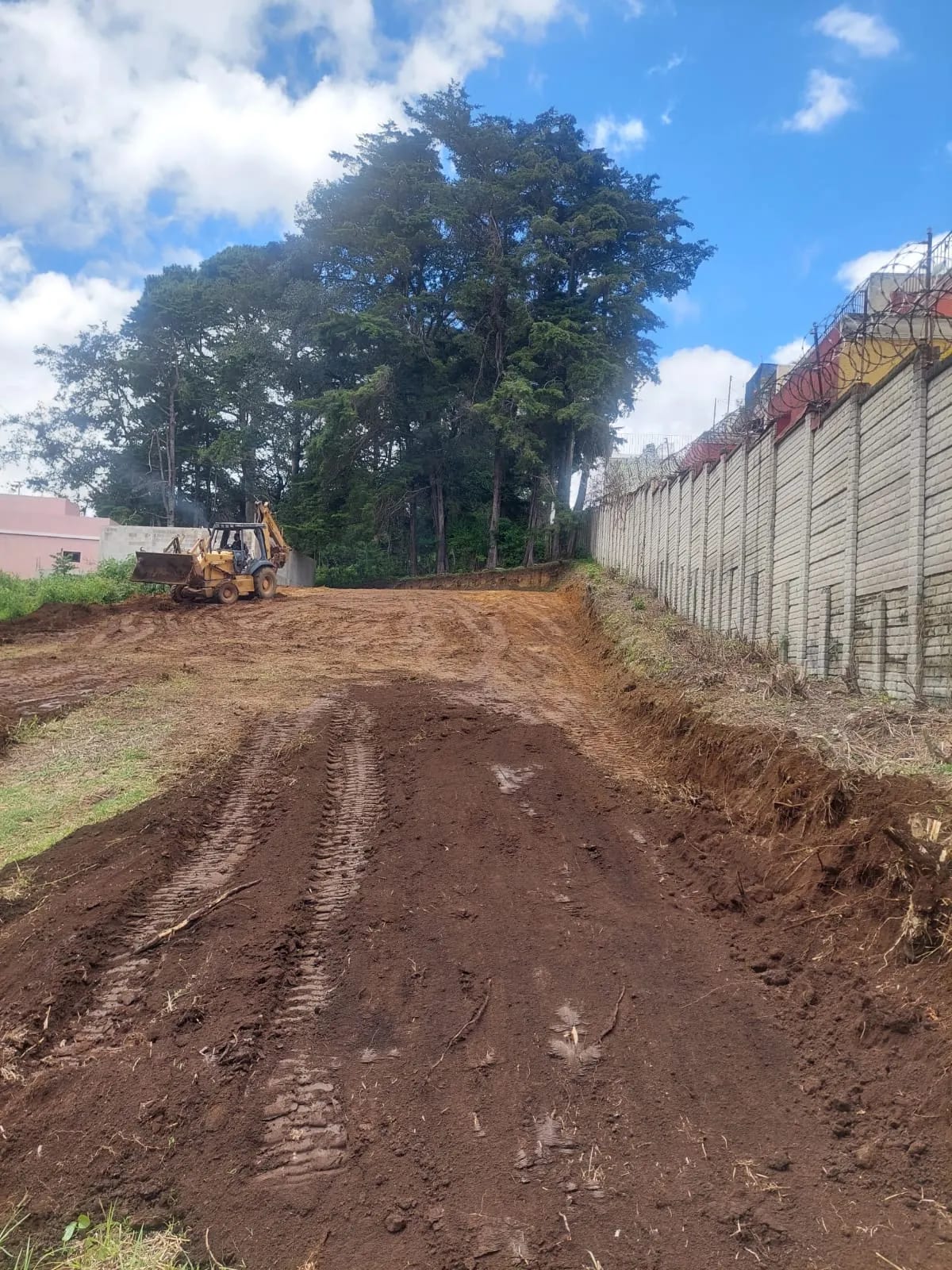 Terreno en Km 32 ruta de Antigua a San Lucas Sacatepéquez - Image 3
