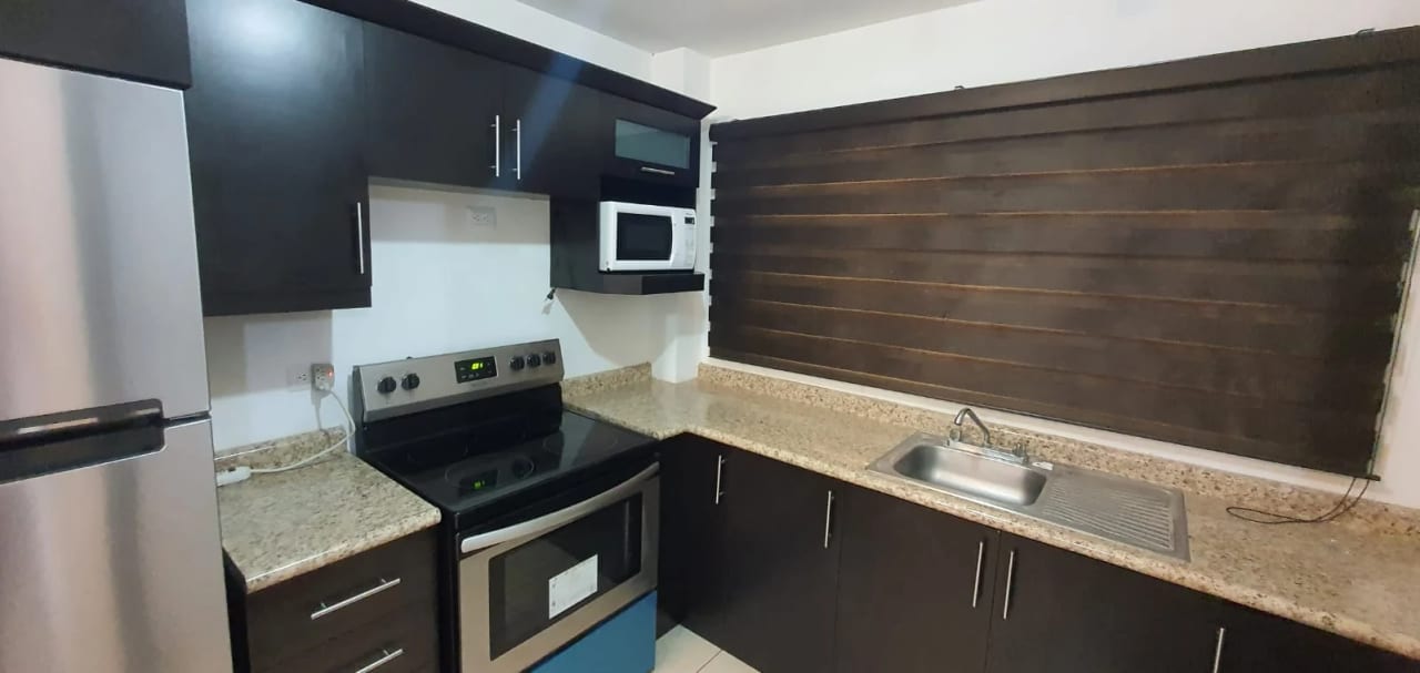 Apartamento amueblado en Zona 11 — Apartamento en Alquiler en Zona 11, Guatemala, Ciudad — foto 4 de 10