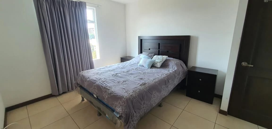 Apartamento amueblado en Zona 11 — Apartamento en Alquiler en Zona 11, Guatemala, Ciudad — foto 8 de 10