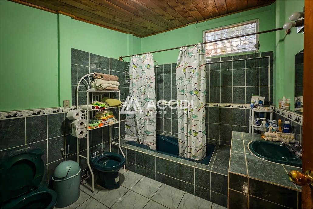 Casa de un nivel en San Lucas Sacatepéquez — Casa en Venta en San Lucas Sacatepéquez, Sacatepéquez — foto 8 de 10