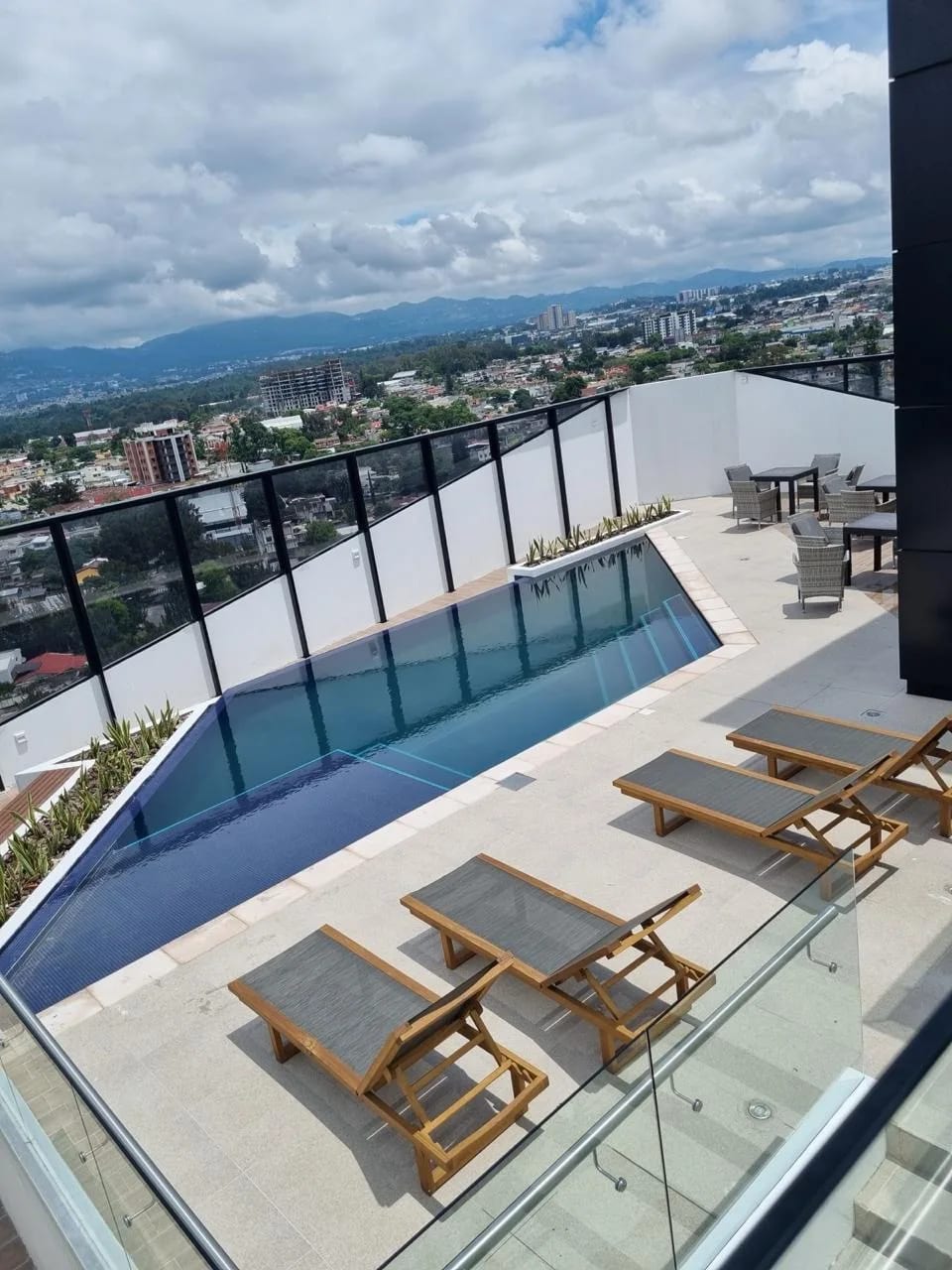 Apartamento amueblado en Zona 11 — Apartamento en Alquiler en Zona 11, Guatemala, Ciudad — foto 7 de 7
