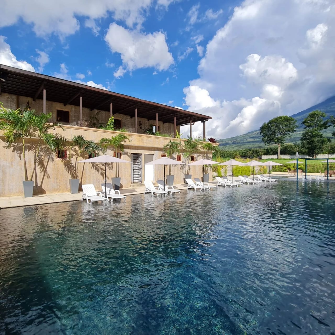 Casa cerca de Antigua Guatemala — Casa en Venta en Antigua, Sacatepéquez — foto 2 de 10