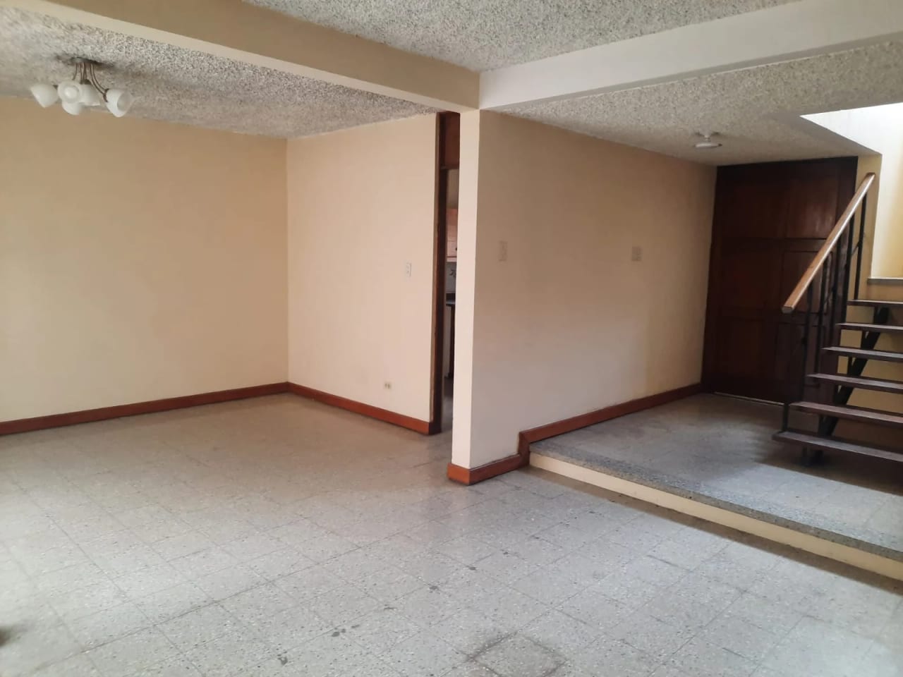 Casa en Mariscal Zona 11 — Casa en Alquiler en Zona 11, Guatemala, Ciudad — foto 10 de 10