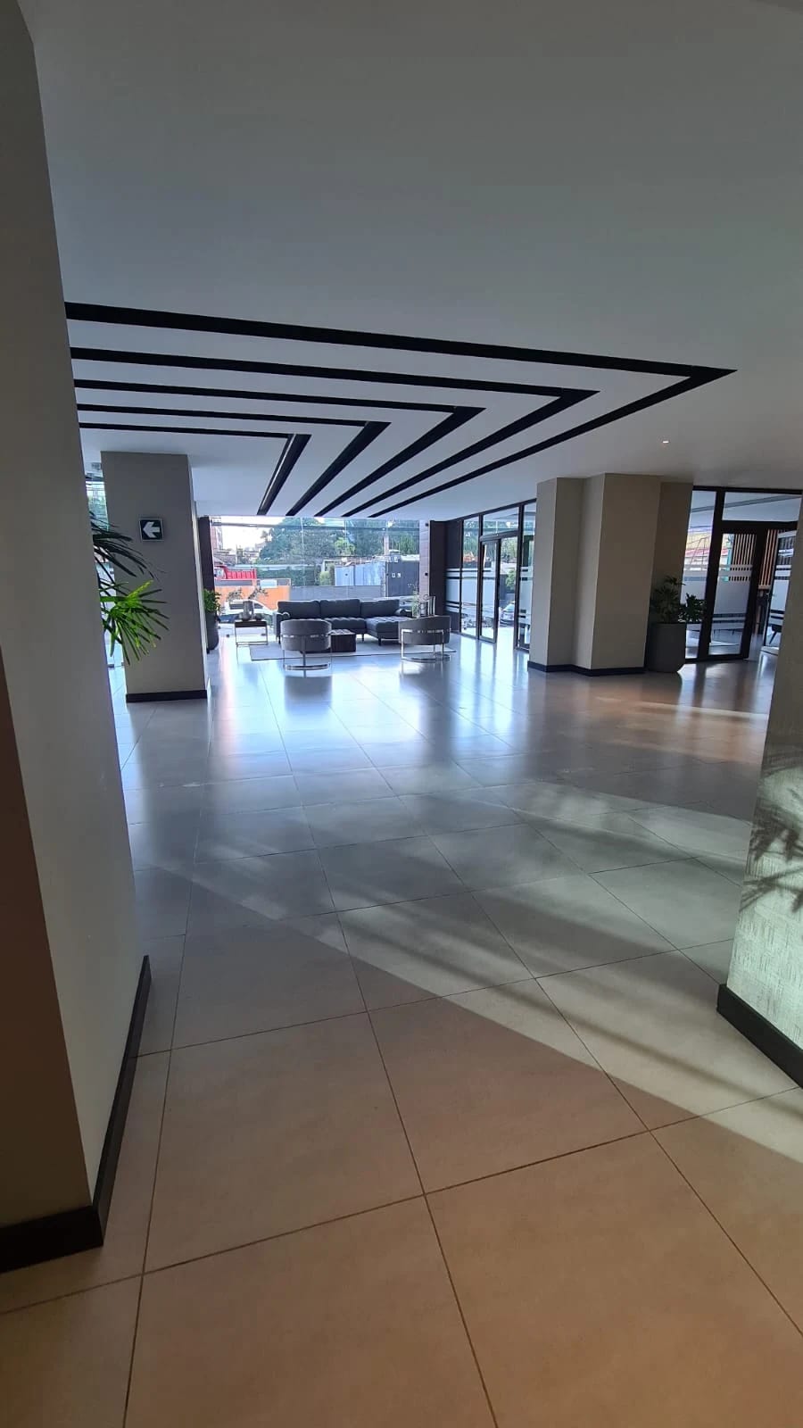 Apartamento en Zona 10 — Apartamento en Venta en Zona 10, Guatemala, Ciudad — foto 2 de 9