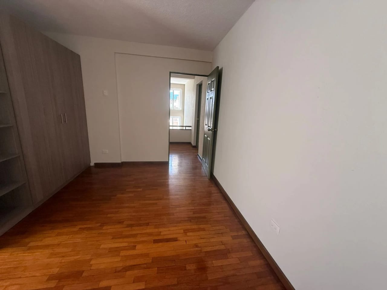 Casa en Zona 13 — Casa en Alquiler en Zona 13, Guatemala, Ciudad — foto 4 de 10