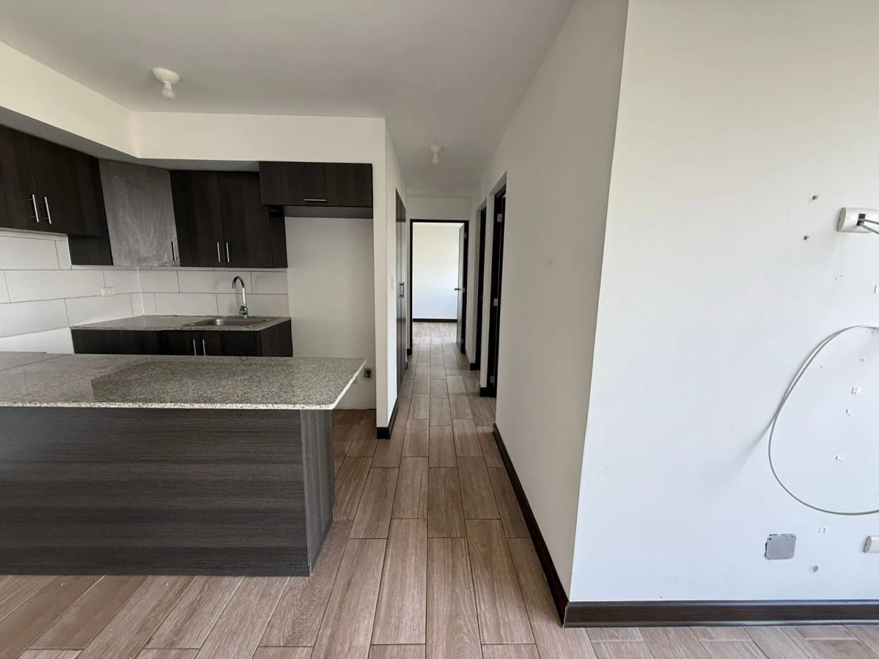 Apartamento en Zona 1 de Mixco - Image 5