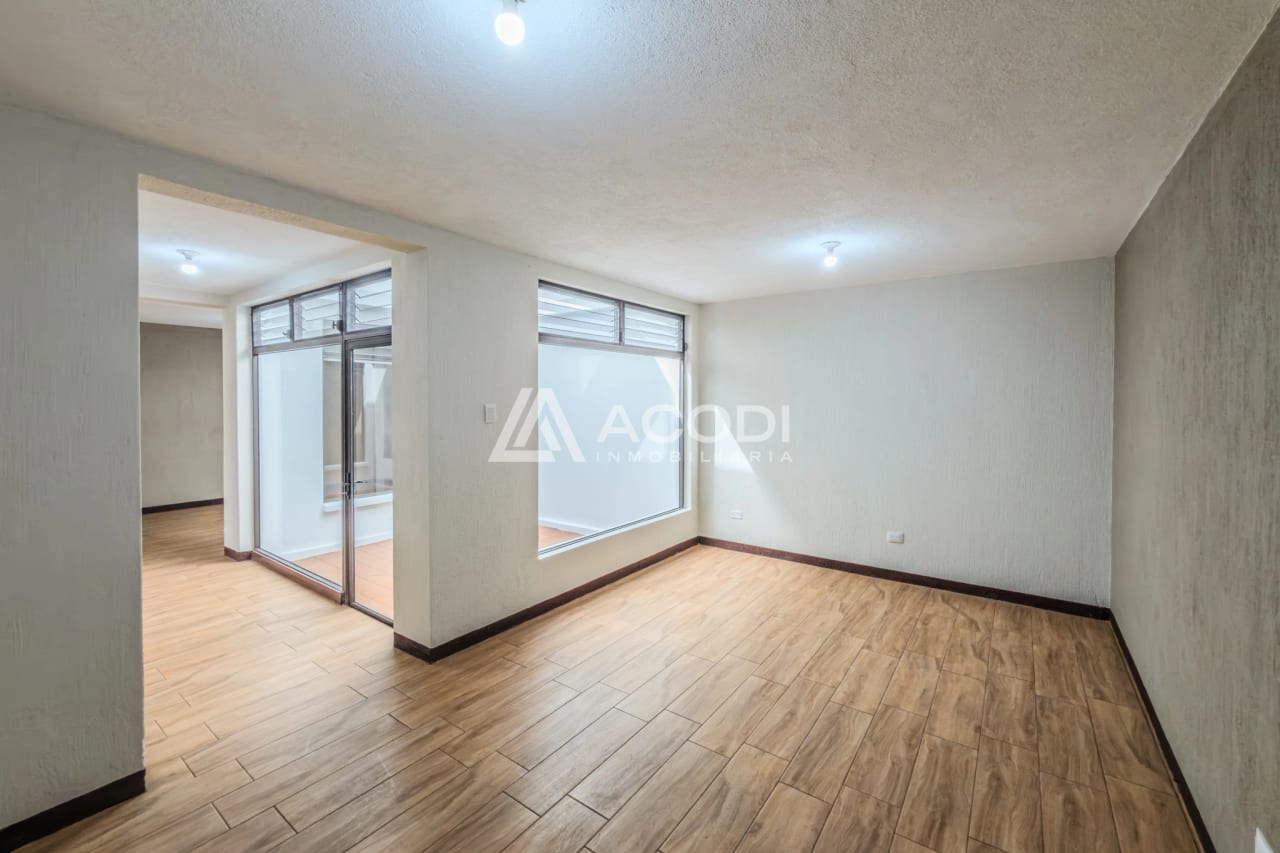 Casa en Zona 13 — Casa en Alquiler en Zona 13, Guatemala, Ciudad — foto 1 de 11