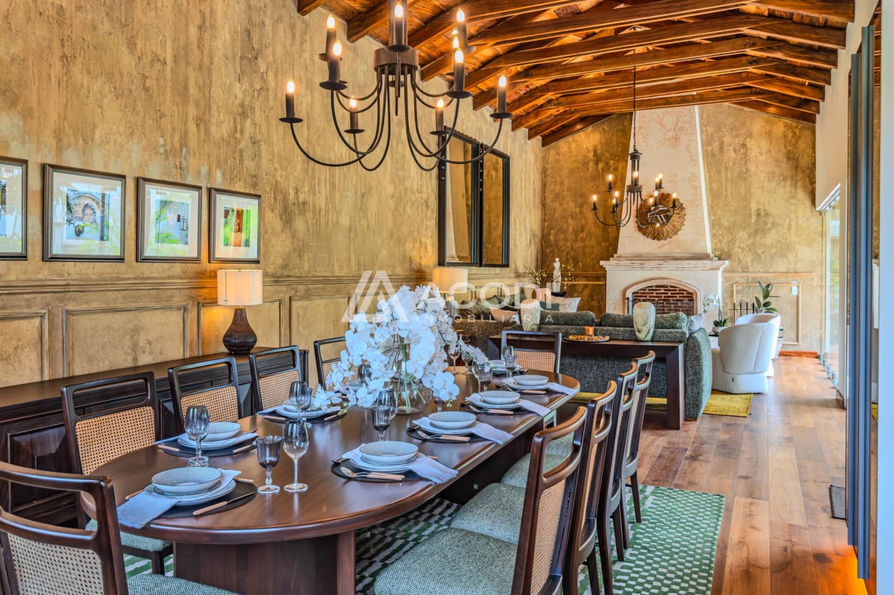 Casa de un nivel amueblada en Antigua Guatemala — Casa en Venta en Antigua, Sacatepéquez — foto 3 de 10