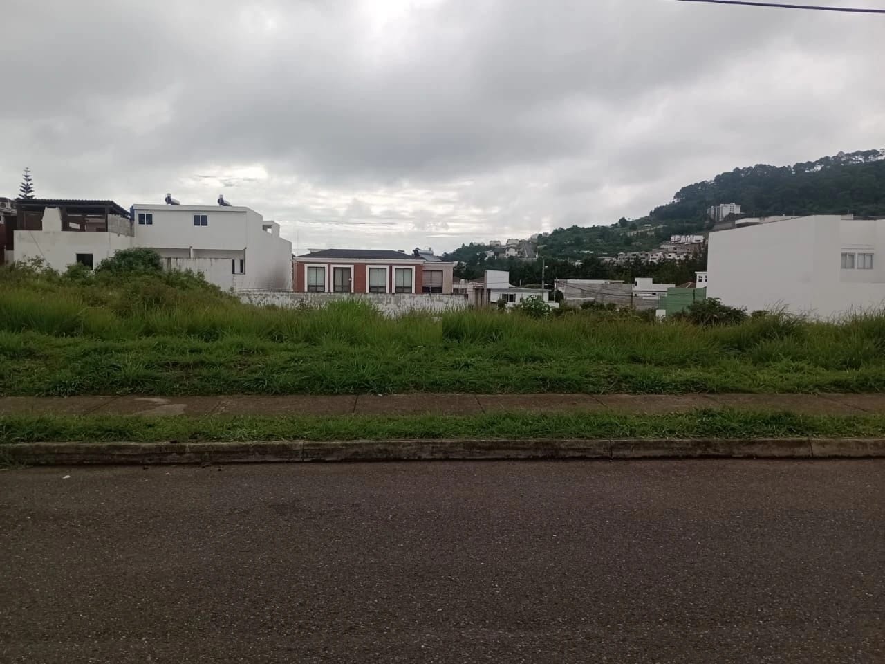 Terreno en Hacienda Real, Zona 16 — Terreno en Venta en Zona 16, Guatemala, Ciudad — foto 1 de 3