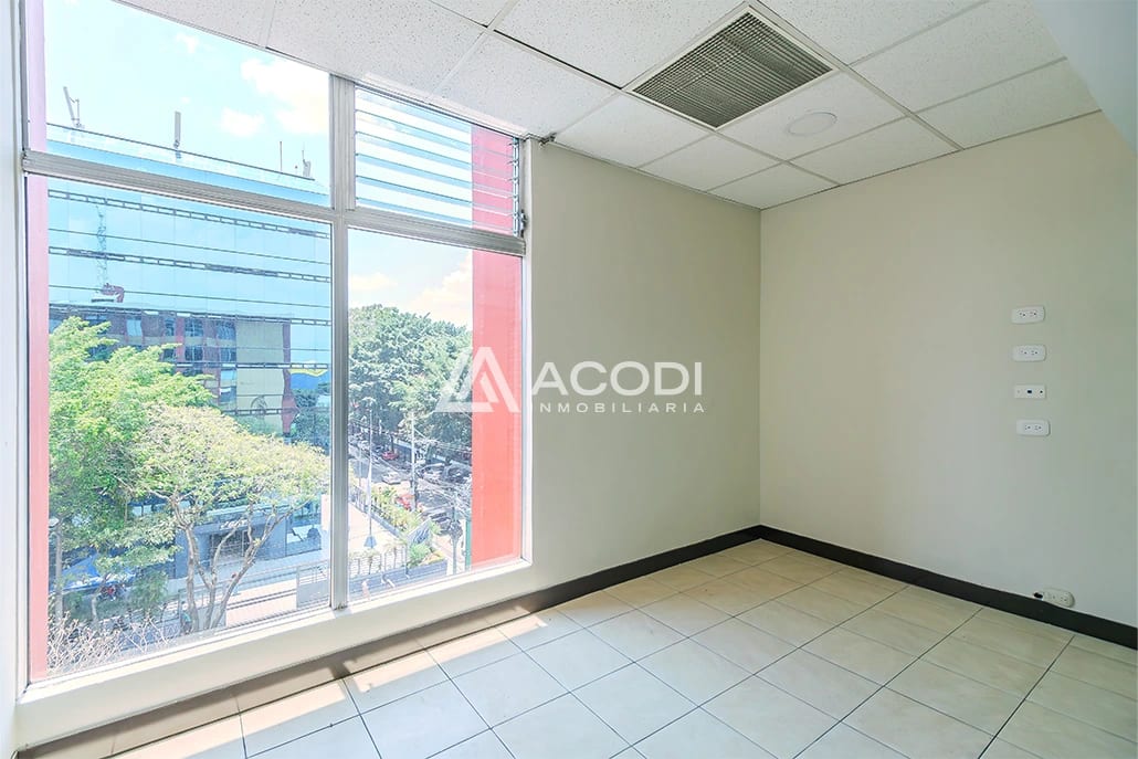 Oficina en Zona 9 — Oficina en Alquiler en Zona 9, Guatemala, Ciudad — foto 4 de 9
