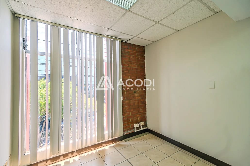 Oficina en Zona 9 — Oficina en Alquiler en Zona 9, Guatemala, Ciudad — foto 8 de 9
