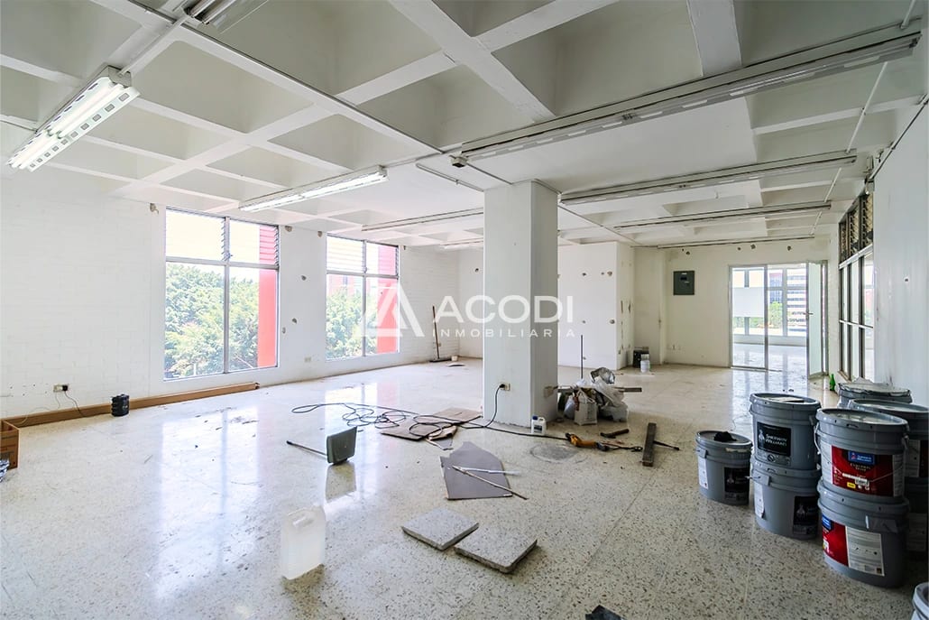 Oficina en Zona 9 — Oficina en Alquiler en Zona 9, Guatemala, Ciudad — foto 2 de 9
