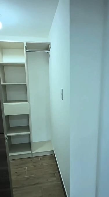 Apartamento en Zona 4 — Apartamento en Alquiler en Zona 4, Guatemala, Ciudad — foto 9 de 10