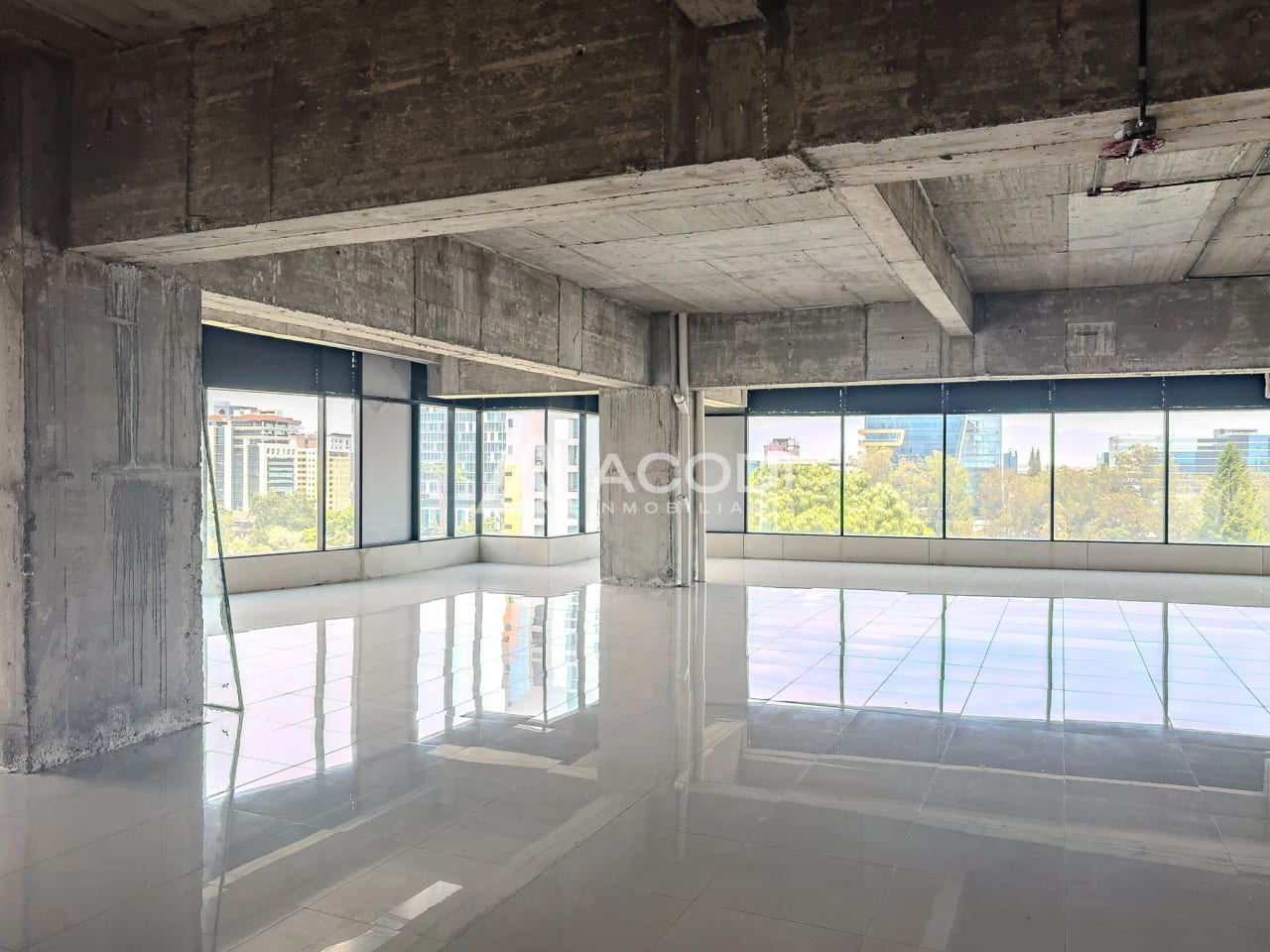 Oficina en Zona 10 — Oficina en Venta en Zona 10, Guatemala, Ciudad — foto 5 de 10