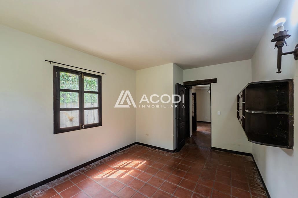 Casa amplia en Antigua Guatemala — Casa en Alquiler en Antigua, Sacatepéquez — foto 6 de 10