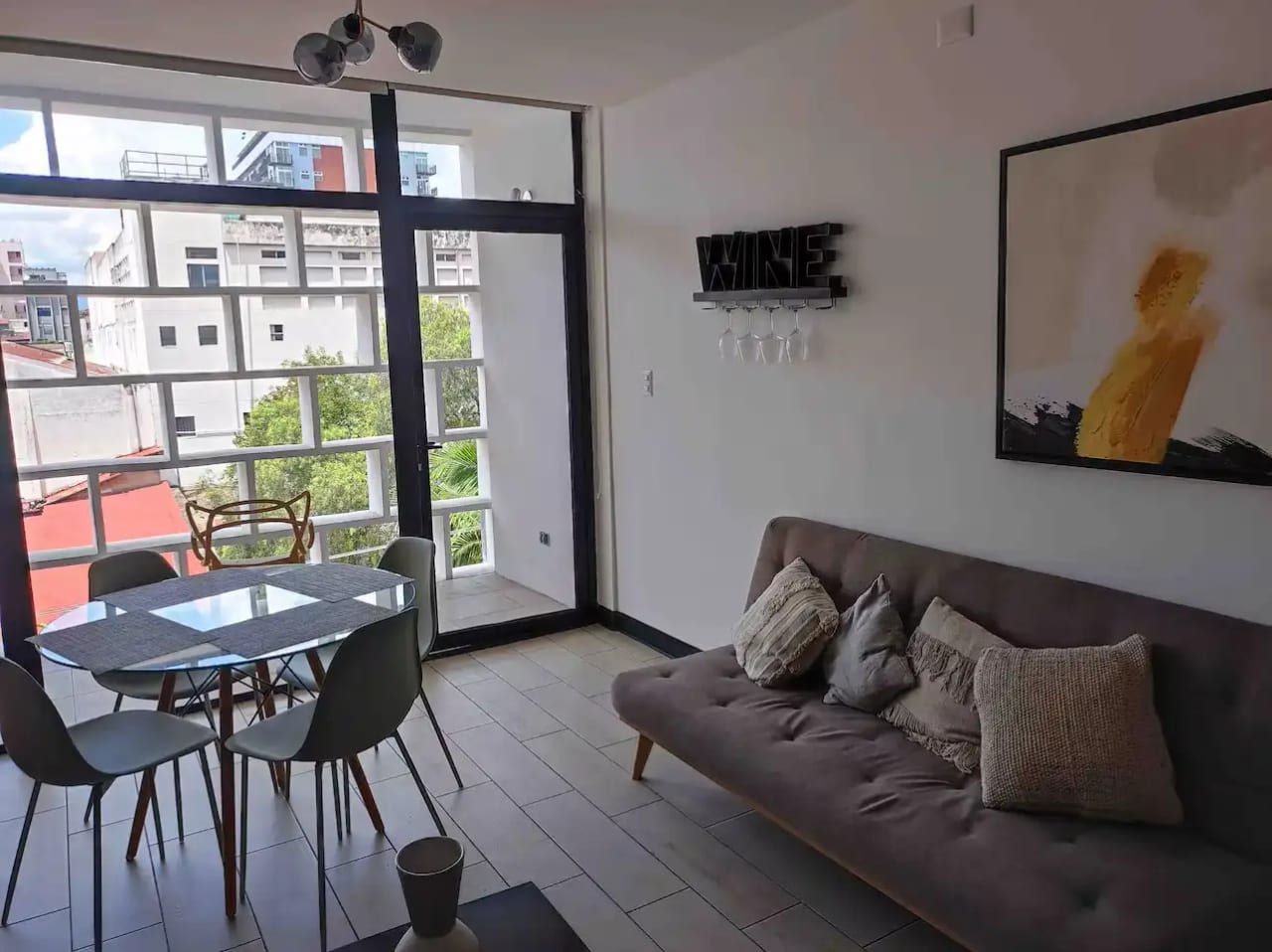 Apartamento amueblado tipo estudio en Zona 1 — Apartamento en Venta en Zona 1, Guatemala, Ciudad — foto 2 de 5