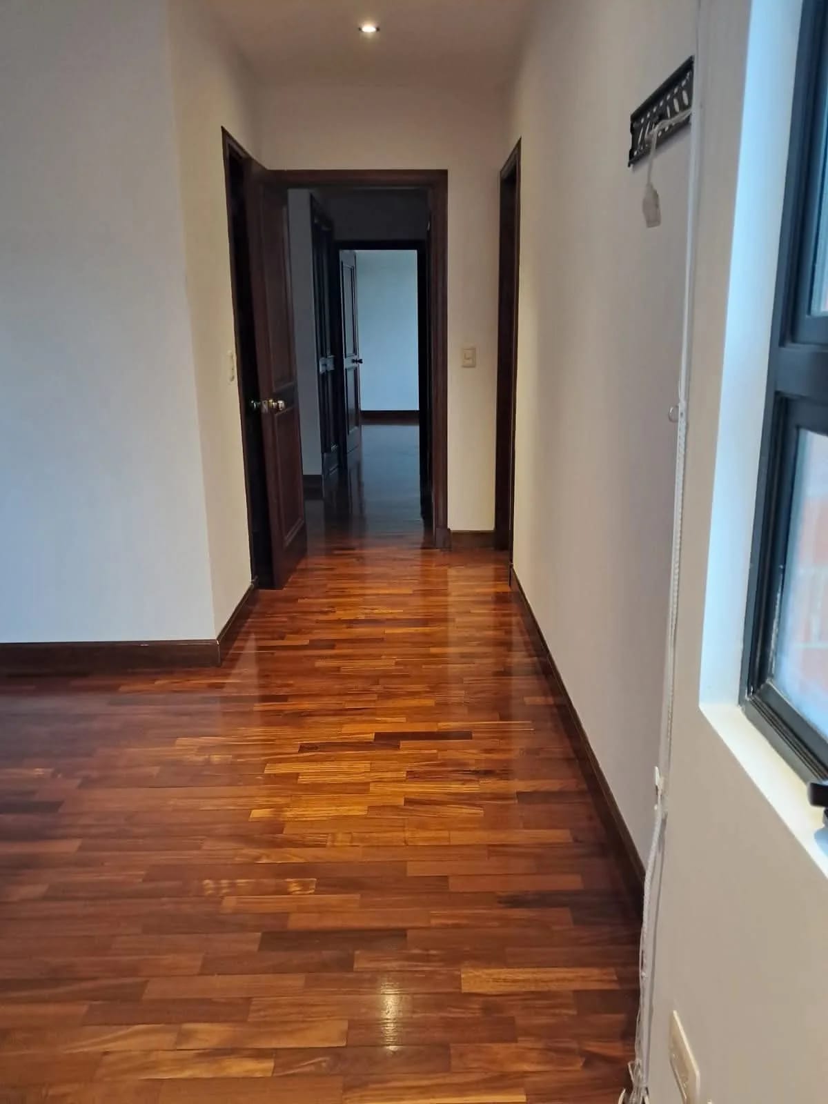 Apartamento en Zona 10 — Apartamento en Alquiler en Zona 10, Guatemala, Ciudad — foto 6 de 8