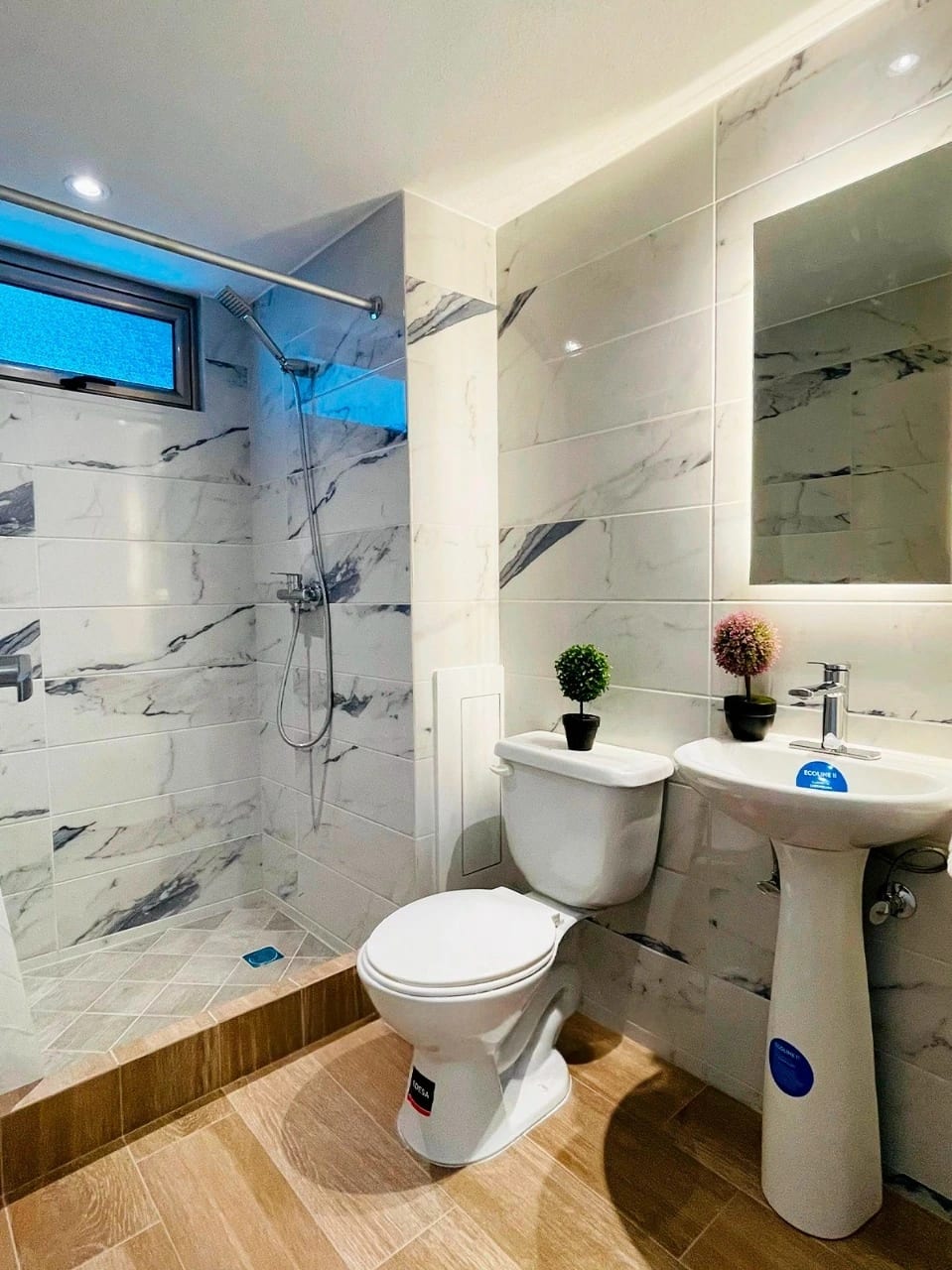 Apartamento en Zona 10 — Apartamento en Alquiler en Zona 10, Guatemala, Ciudad — foto 5 de 5