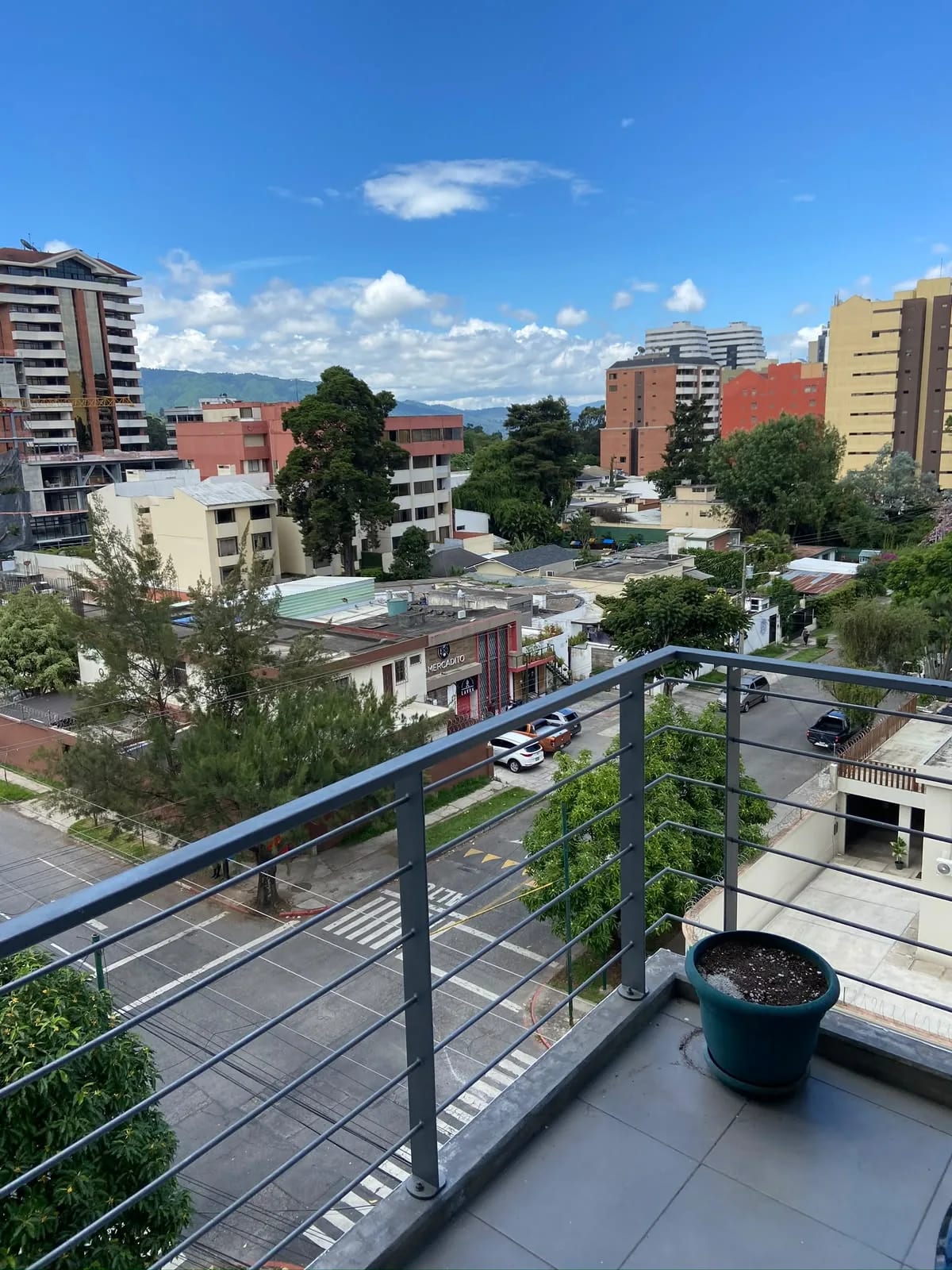 Apartamento en Zona 14 — Apartamento en Alquiler en Zona 14, Guatemala, Ciudad — foto 4 de 5