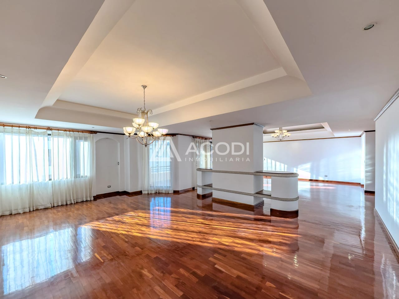 Penthouse en Zona 10 — Apartamento en Venta en Zona 10, Guatemala, Ciudad — foto 2 de 8