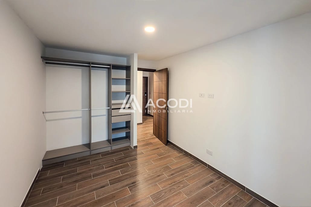 Apartamento en Zona 14 — Apartamento en Alquiler en Zona 14, Guatemala, Ciudad — foto 4 de 6