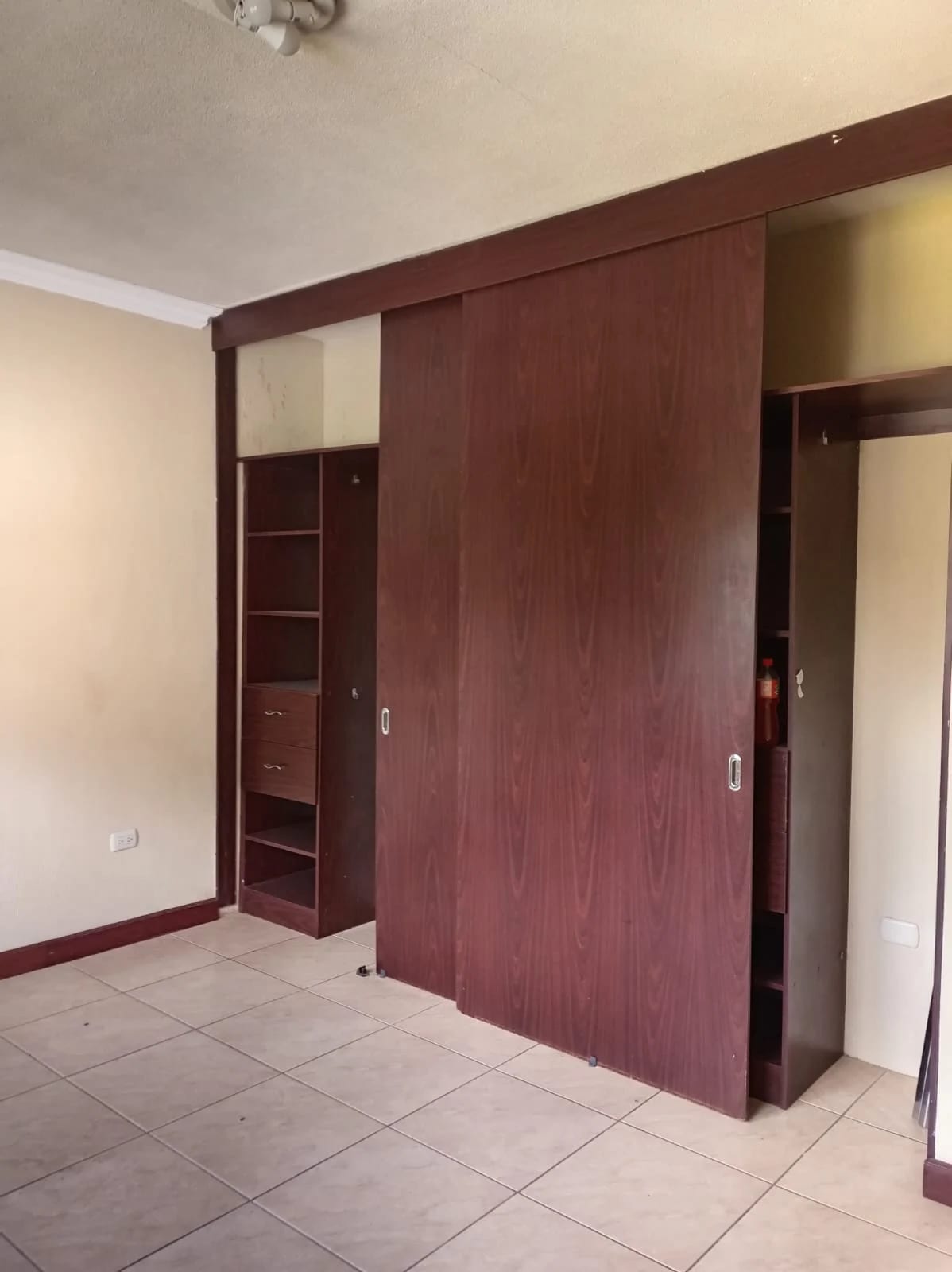 Casa en San Lucas Sacatepéquez — Casa en Venta en San Lucas Sacatepéquez, Sacatepéquez — foto 6 de 8