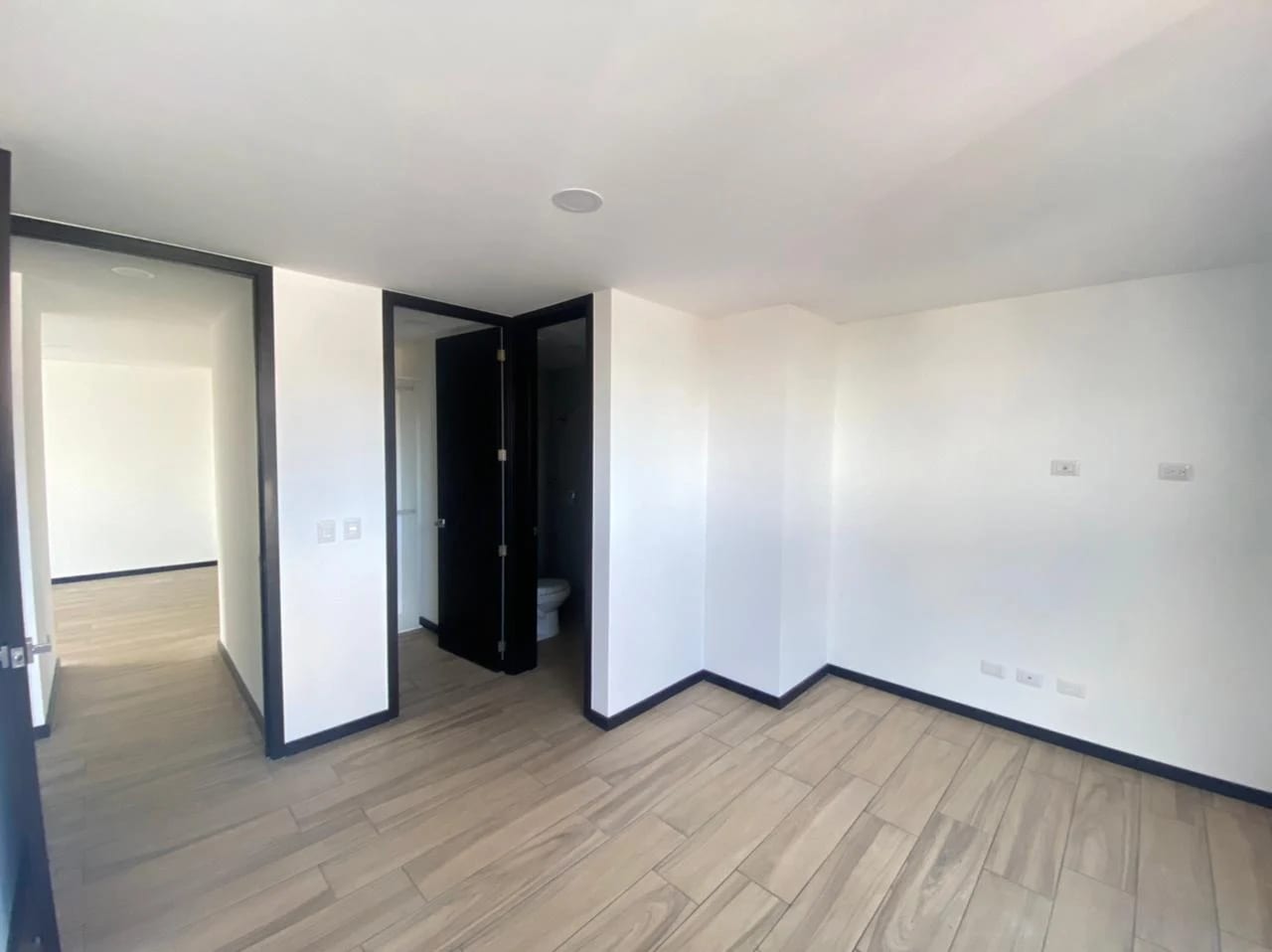 Apartamento en Vista Hermosa I, Zona 15 — Apartamento en Alquiler en Zona 15, Guatemala, Ciudad — foto 4 de 9