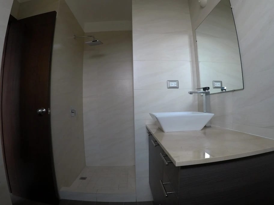 Apartamento en zona 10 — Apartamento en Alquiler en Zona 10, Guatemala, Ciudad — foto 4 de 5