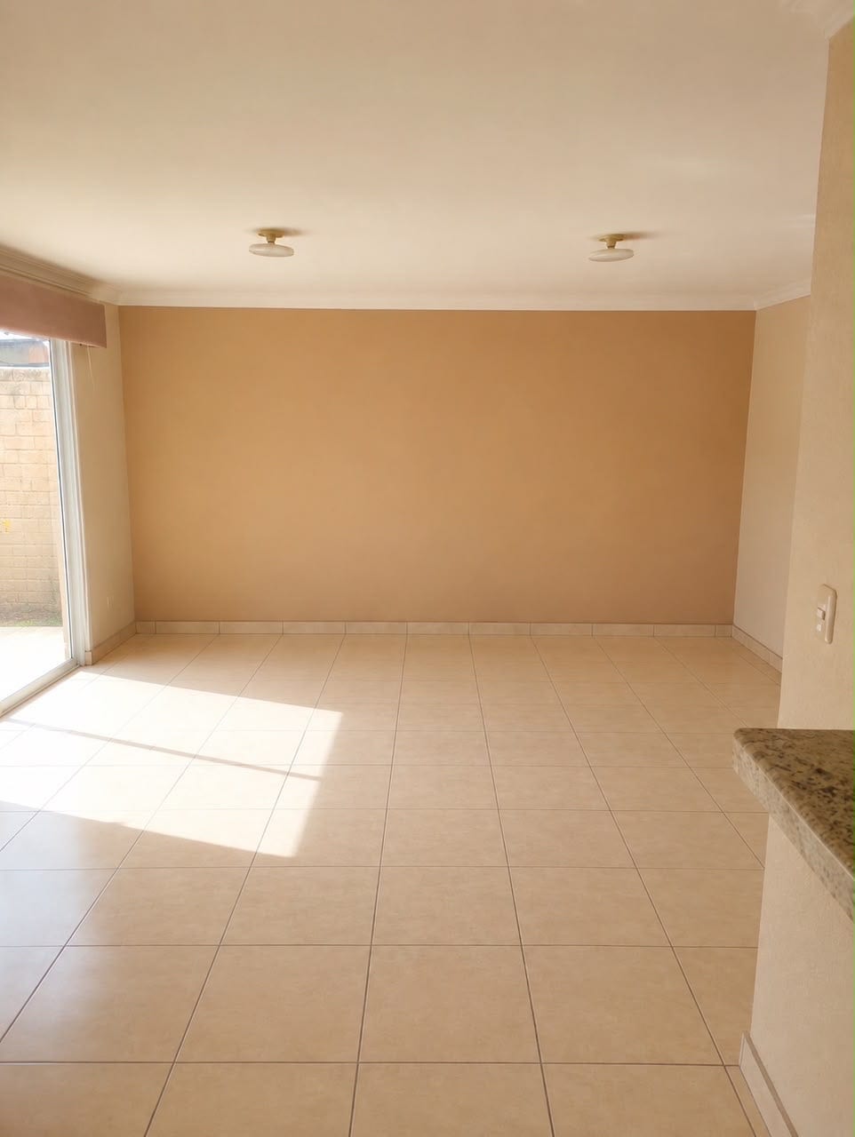 VENDO O RENTÓ CASA EN PRADOS DE SAN CRISTOBAL TIPO ROMA CON LOFT — Casa en Venta en Prados de San Cristóbal, Zona 8 Mixco, Guatemala, Ciudad — foto 4 de 10