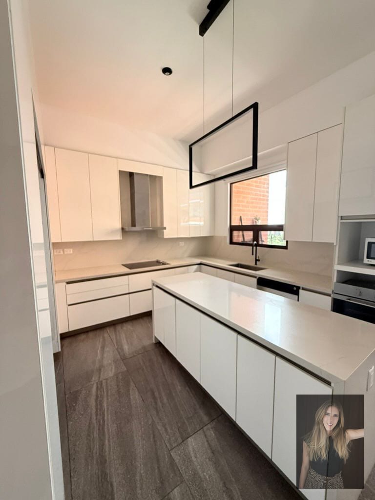 Apartamento en renta en Edificio en zona 10 a una cuadra de zona 10 — Apartamento en Alquiler en Zona 10, Guatemala, Ciudad — foto 14 de 17