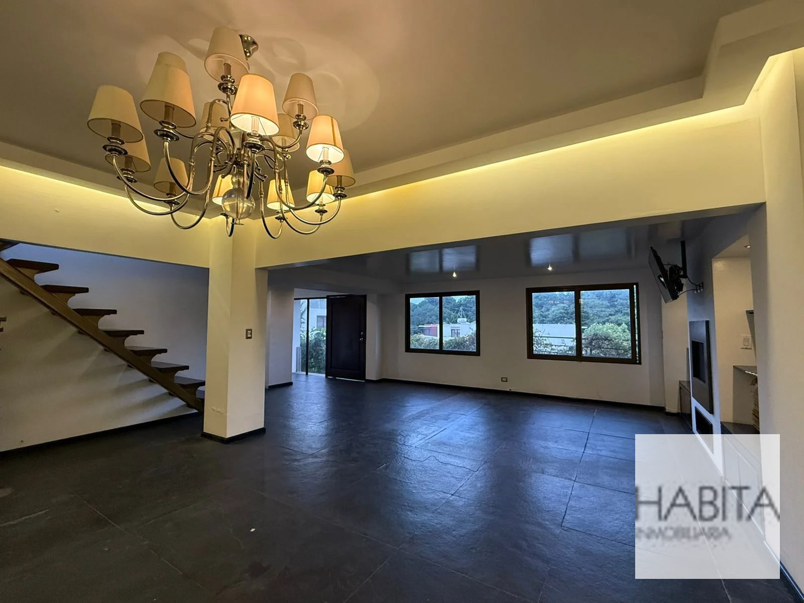 Casa en Venta/Renta en Encinos, Santuaria Muxbal - 1