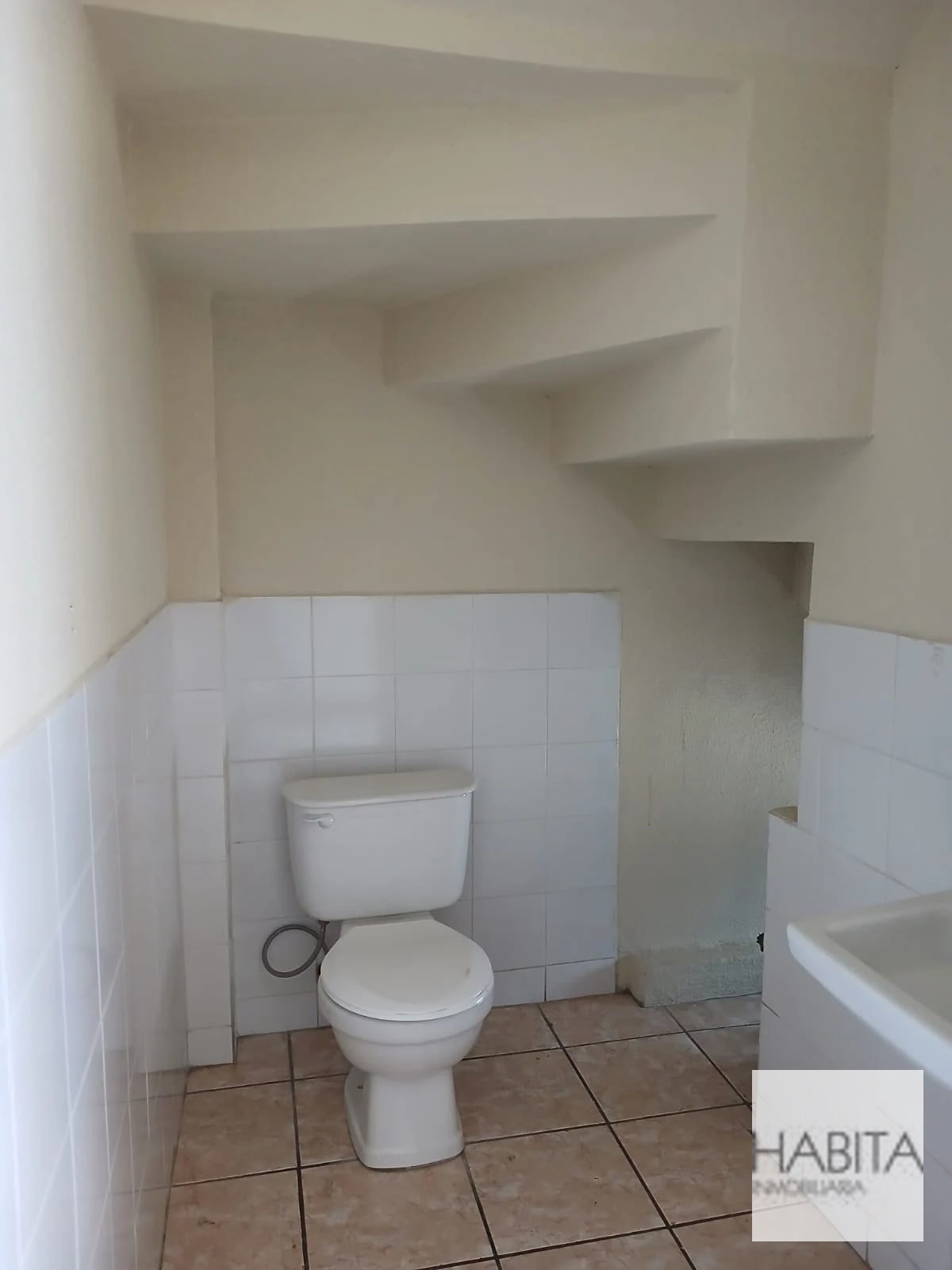 Casa en Alquiler en Monte María Sur, Villa Nueva — Casa en Alquiler en Villa Nueva, Guatemala, Ciudad — foto 3 de 10